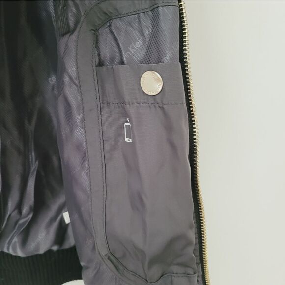 Calvin Klein Performance Quilted Vest in Grey & Black with Gold Hardware Size M - Picture 7 of 7